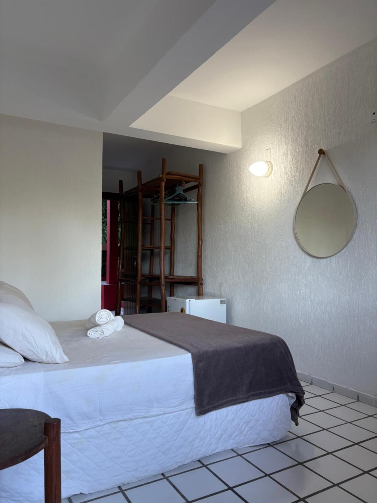 Novos Baianos Hostel E Pousada Порту-Сегуру Экстерьер фото